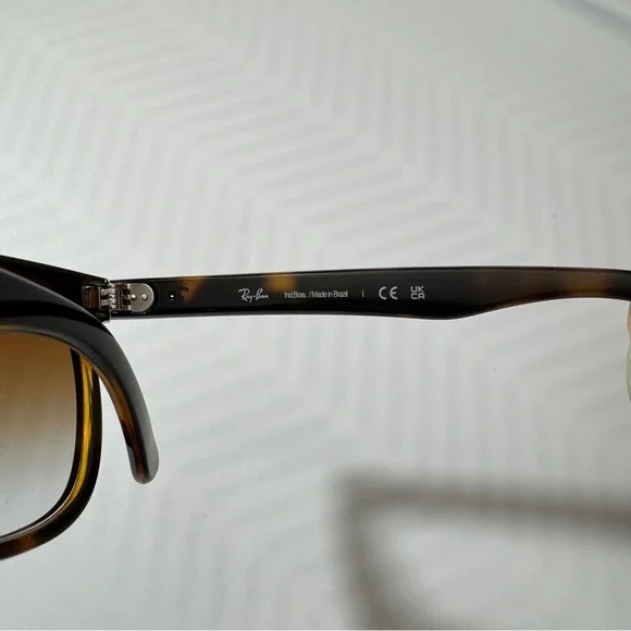 Ray-Ban RB4184 - Picture 3 of 8